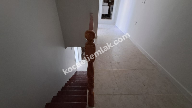 Başiskele Yuvacık Polen Park'ta Deniz Manzaralı Kiralık Daire