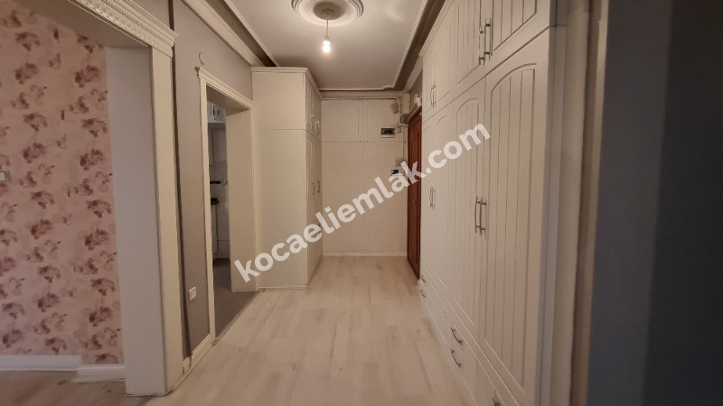 İzmit Kozluk Mahallesi Merkez Satılk Daire Ev 