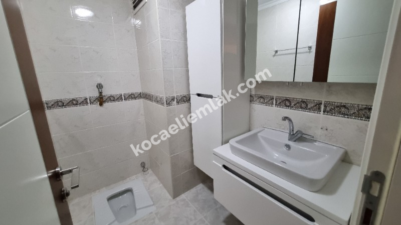 İzmit Kozluk Mahallesi Merkez Satılk Daire Ev 