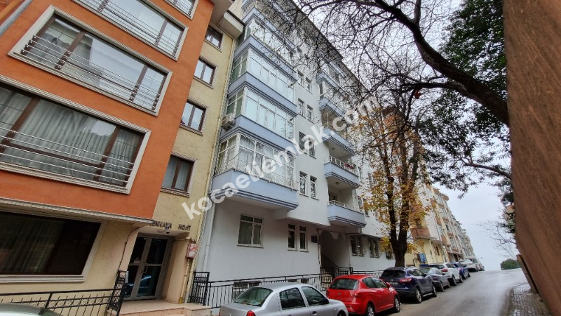 İzmit Kozluk Mahallesi Merkez Satılk Daire Ev 