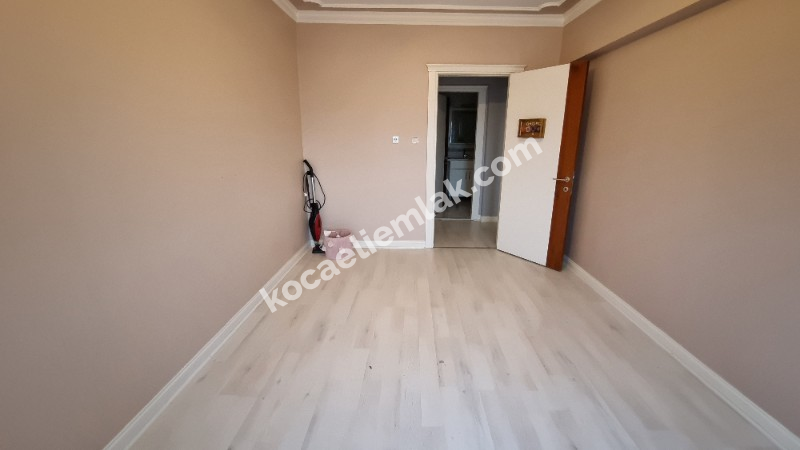 İzmit Kozluk Mahallesi Merkez Satılk Daire Ev 