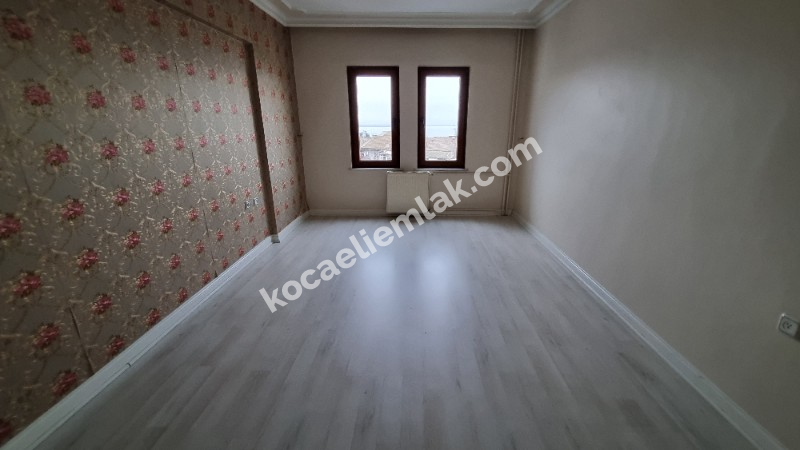 İzmit Kozluk Mahallesi Merkez Satılk Daire Ev 