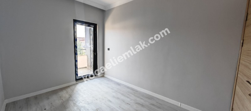 Kartepe İstasyon Mahallesi Satılık Çatı Dubleks Daire