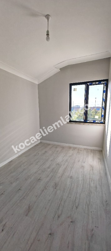 Kartepe İstasyon Mahallesi Satılık Çatı Dubleks Daire