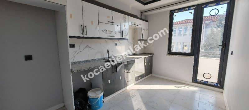 Kartepe İstasyon Mahallesi Satılık Çatı Dubleks Daire