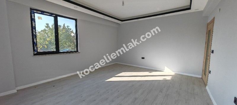 Kartepe İstasyon Mahallesi Satılık Çatı Dubleks Daire