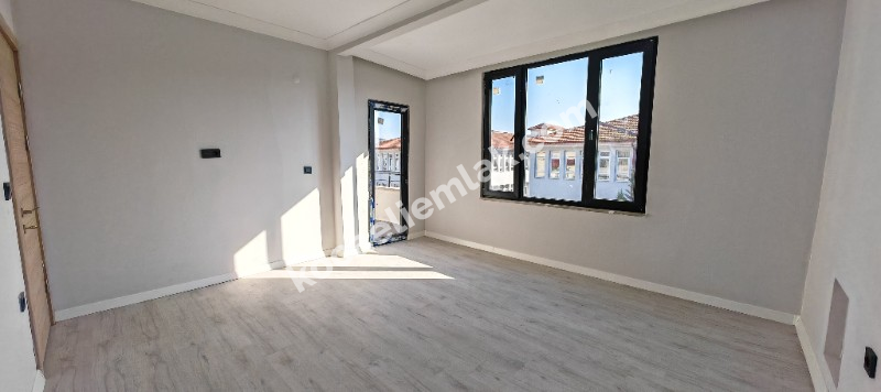 Kartepe İstasyon Mahallesi Satılık Çatı Dubleks Daire