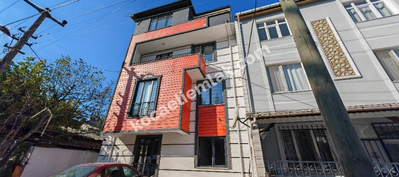 Kartepe İstasyon Mahallesi Satılık Çatı Dubleks Daire