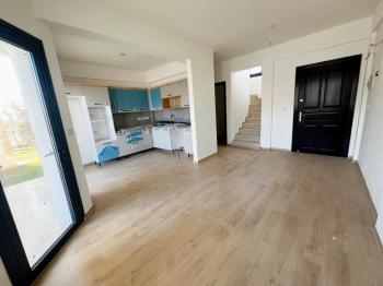 Kıbrıs İskele Long Beach Bölgesinde Satılık 2+1 İkiz Villa 