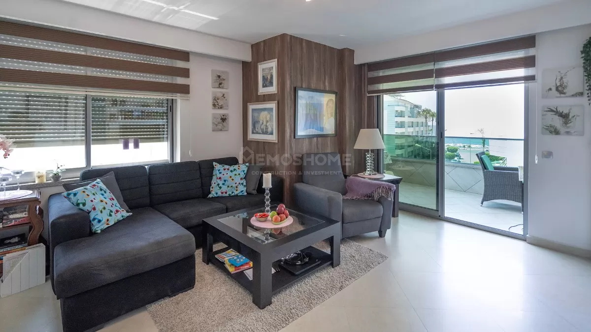 Elegant Beachside Living in Alanya