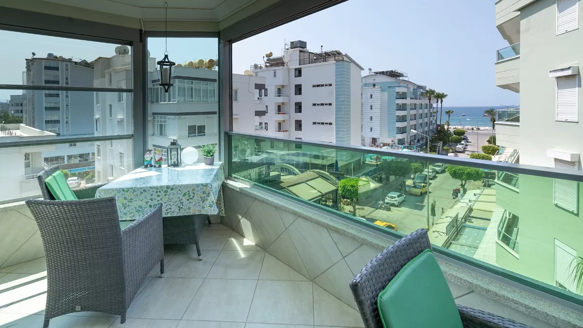Elegant Beachside Living in Alanya