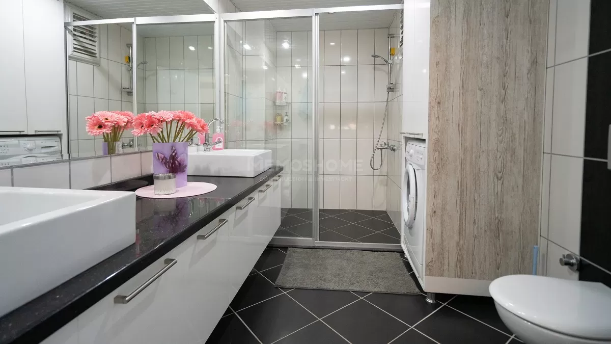 Elegant Beachside Living in Alanya