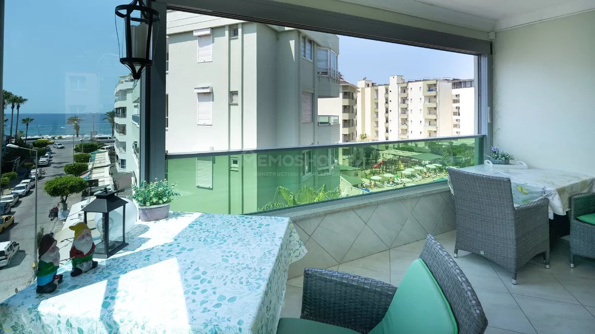 Elegant Beachside Living in Alanya