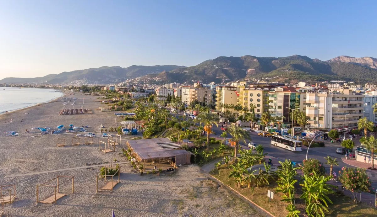 Elegant Beachside Living in Alanya