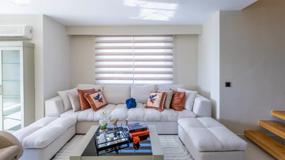 4+1 by the Beach in Oba