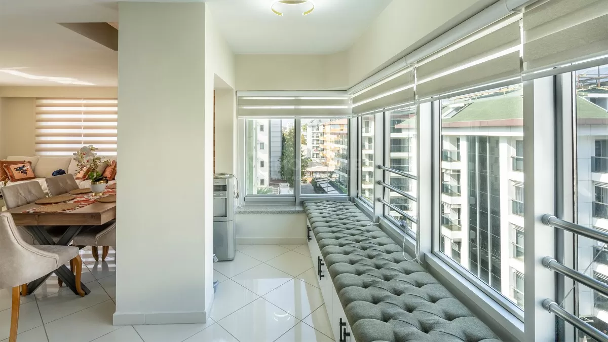 4+1 by the Beach in Oba