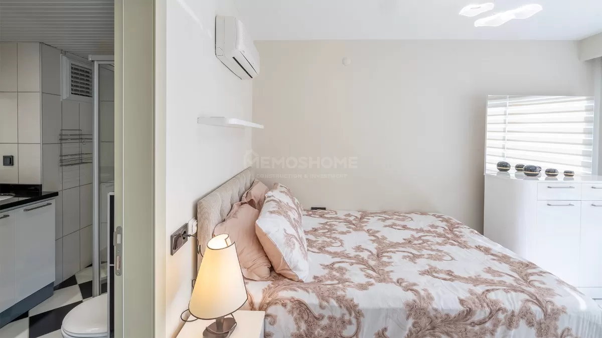 4+1 by the Beach in Oba