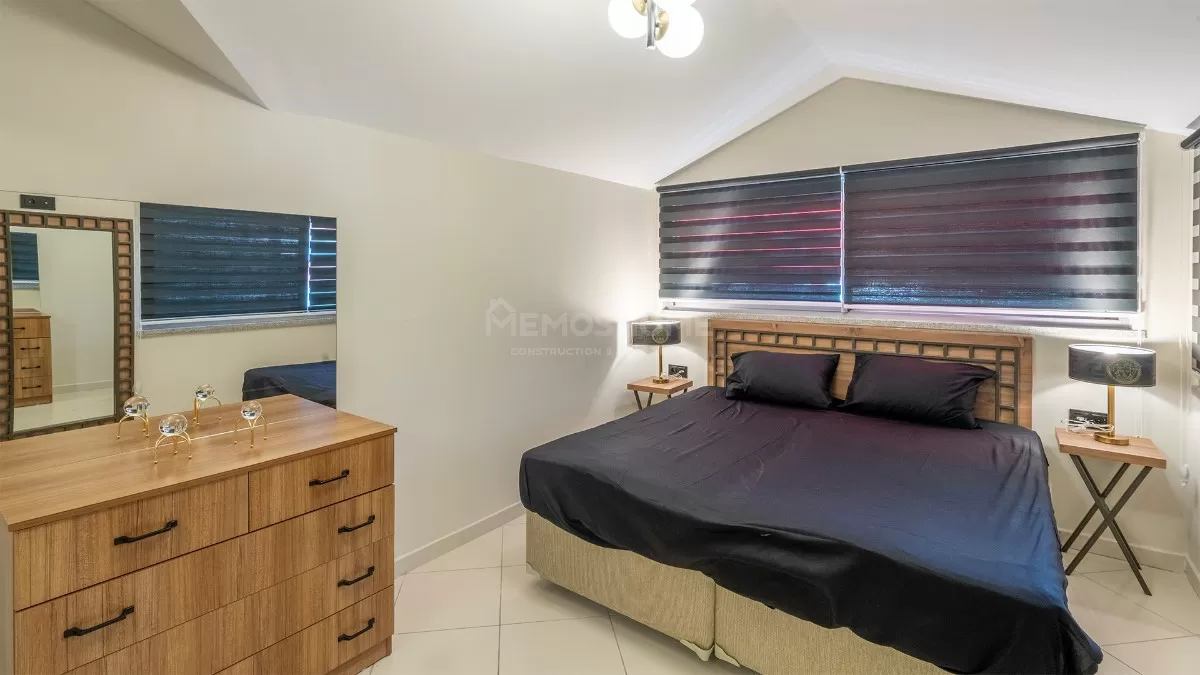 4+1 by the Beach in Oba