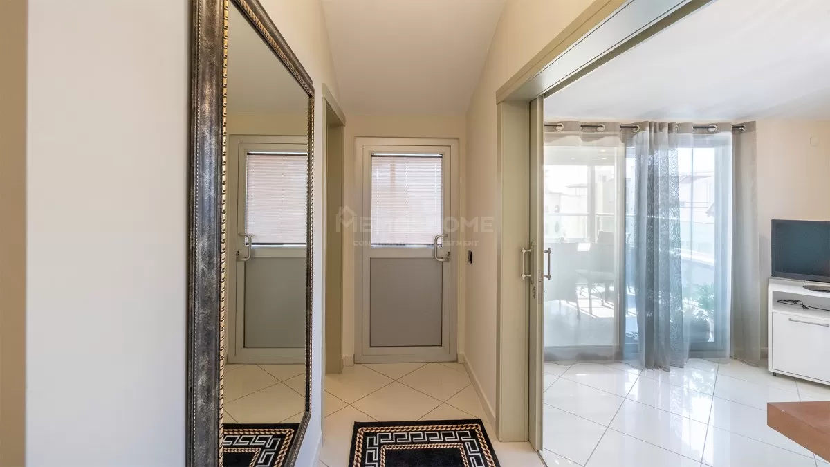 4+1 by the Beach in Oba