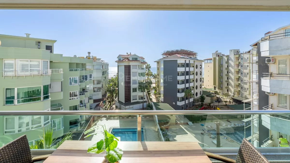 4+1 by the Beach in Oba