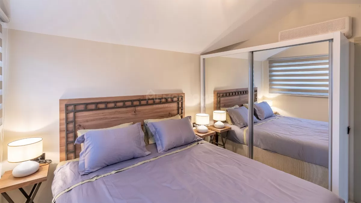 4+1 by the Beach in Oba