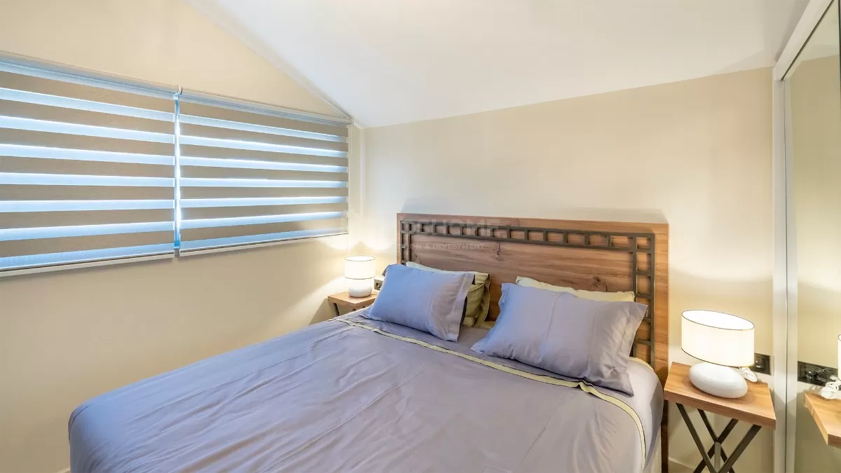 4+1 by the Beach in Oba