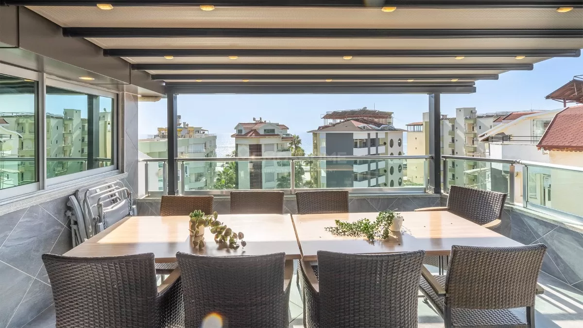 4+1 by the Beach in Oba