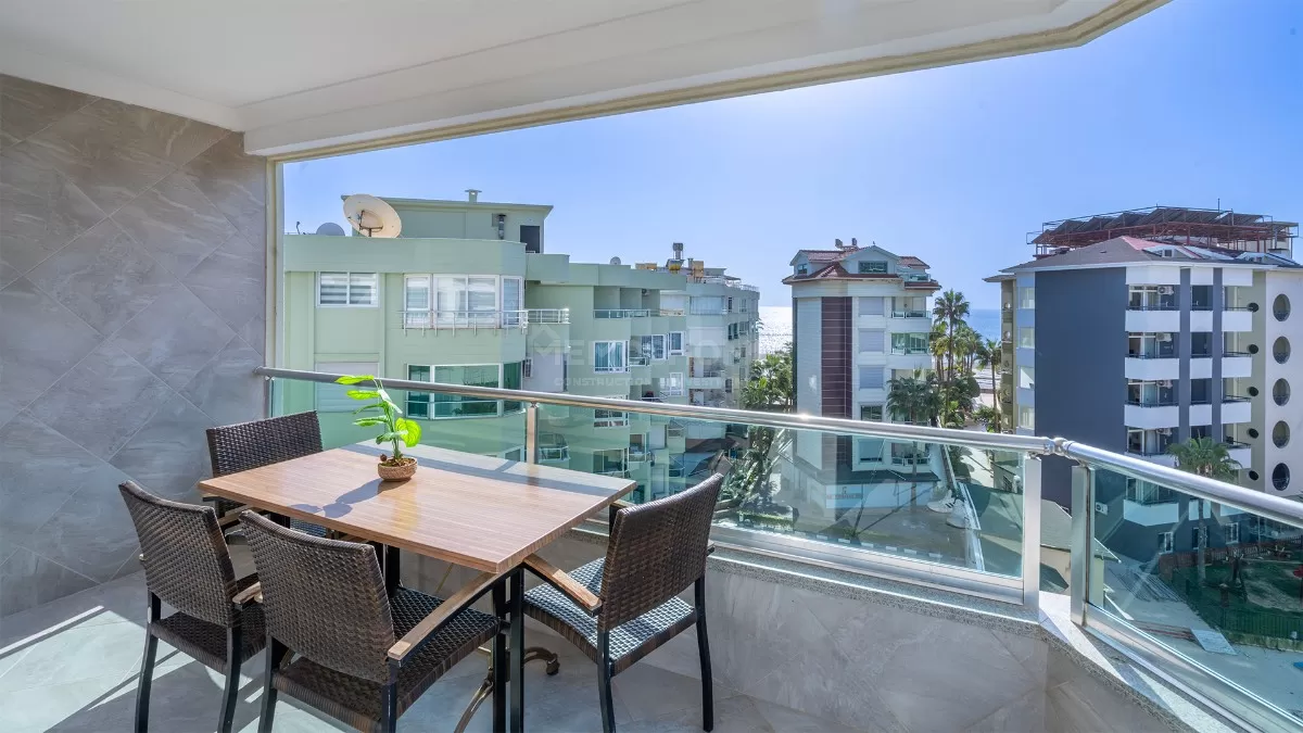 4+1 by the Beach in Oba