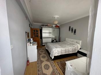 KEMALPAŞA MAHALLESİNDE ARA KATTA SATILIK DAİRE