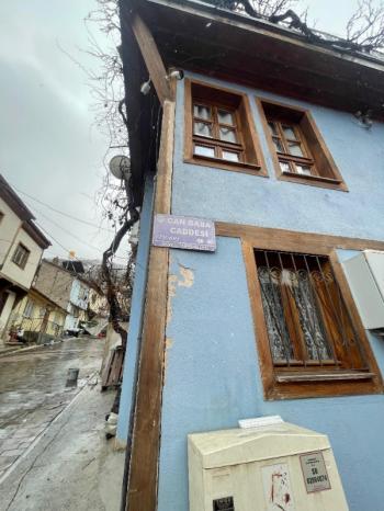 AFYON ÜÇOK EMLAKTAN AKMESCİT MAH SATILIK İÇİ FULL YAPILIK 3+1 MÜSTAKİL EV