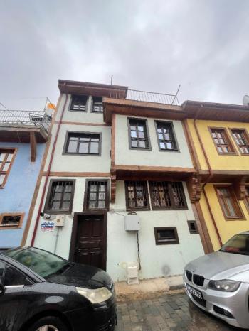 AFYON ÜÇOK EMLAKTAN AKMESCİT MAH SATILIK İÇİ FULL YAPILIK 3+1 MÜSTAKİL EV