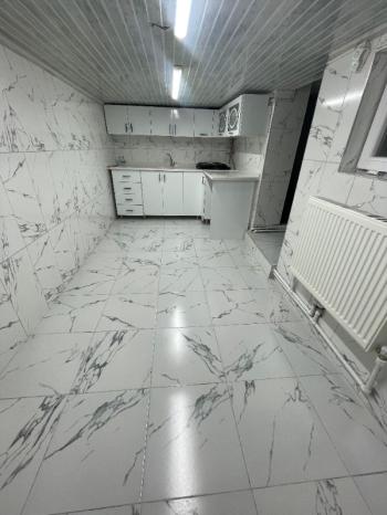 AFYON ÜÇOK EMLAKTAN AKMESCİT MAH SATILIK İÇİ FULL YAPILIK 3+1 MÜSTAKİL EV