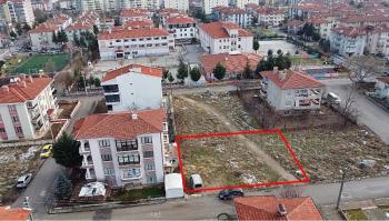 AFYON ÜÇOK EMLAKTAN MAREŞAL MAH TEMELDEN SATILIK 2+1 DAİRELER