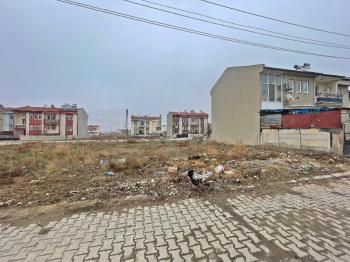 AFYON ÜÇOK EMLAKTAN OSMANGAZİ MAH SATILIK 350M² ARSA