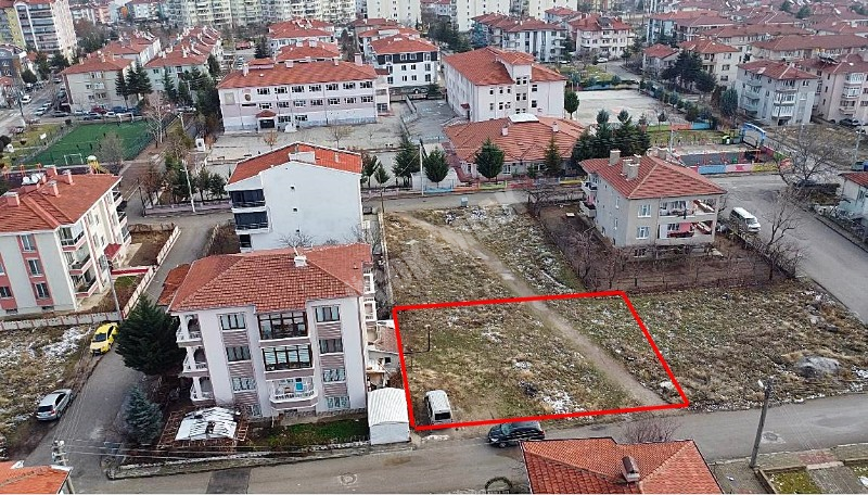 AFYON ÜÇOK EMLAKTAN MAREŞAL MAH TEMELDEN SATILIK 2+1 DAİRELER