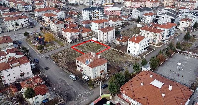 AFYON ÜÇOK EMLAKTAN MAREŞAL MAH TEMELDEN SATILIK 2+1 DAİRELER