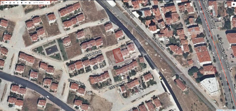 AFYON ÜÇOK EMLAKTAN OSMANGAZİ MAH SATILIK 350M² ARSA