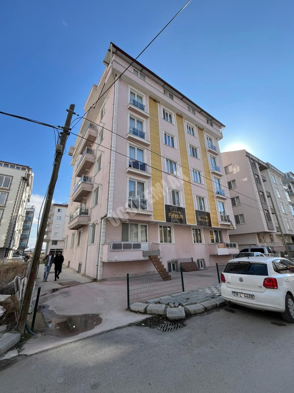 AFYON ÜÇOK EMLAKTAN ERENLER MAH. SATILIK 2+0 EŞYALI YATIRIMLIK DAİRE
