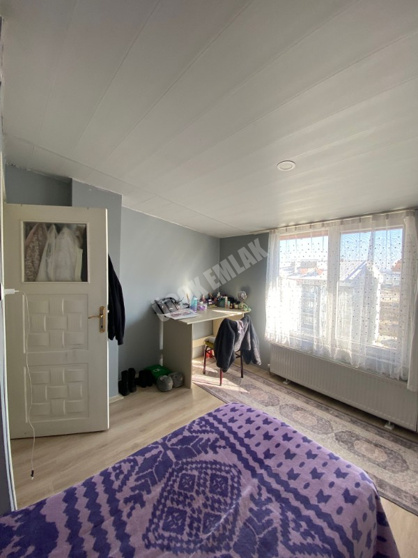 AFYON ÜÇOK EMLAKTAN ERENLER MAH. SATILIK 2+0 EŞYALI YATIRIMLIK DAİRE