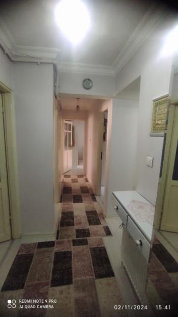 Antre Emlak'tan Satılık Bozyaka Bahar Mahallesinde 3+1 Doğalgazlı Otoparklı 130 M2 Bakımlı Daire