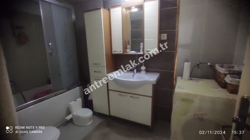 Antre Emlak'tan Satılık Bozyaka Bahar Mahallesinde 3+1 Doğalgazlı Otoparklı 130 M2 Bakımlı Daire