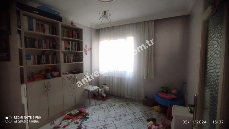 Antre Emlak'tan Satılık Bozyaka Bahar Mahallesinde 3+1 Doğalgazlı Otoparklı 130 M2 Bakımlı Daire