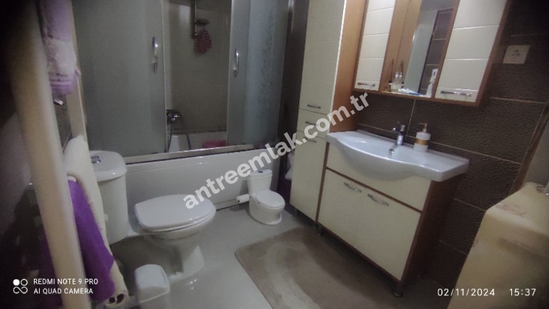 Antre Emlak'tan Satılık Bozyaka Bahar Mahallesinde 3+1 Doğalgazlı Otoparklı 130 M2 Bakımlı Daire