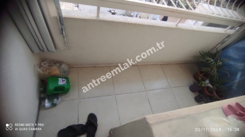 Antre Emlak'tan Satılık Bozyaka Bahar Mahallesinde 3+1 Doğalgazlı Otoparklı 130 M2 Bakımlı Daire