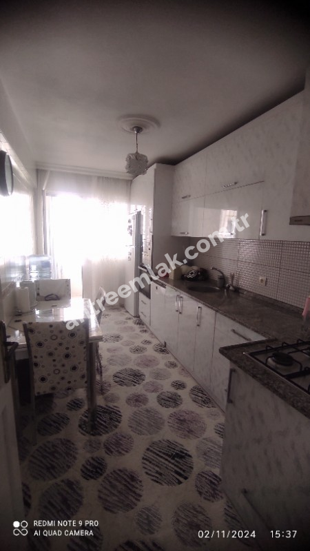 Antre Emlak'tan Satılık Bozyaka Bahar Mahallesinde 3+1 Doğalgazlı Otoparklı 130 M2 Bakımlı Daire