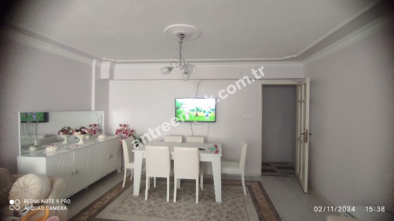 Antre Emlak'tan Satılık Bozyaka Bahar Mahallesinde 3+1 Doğalgazlı Otoparklı 130 M2 Bakımlı Daire