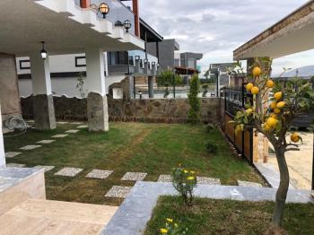 KUŞADASI SOĞUCAKTA TEK MÜSTAKİL SIFIR VİLLA