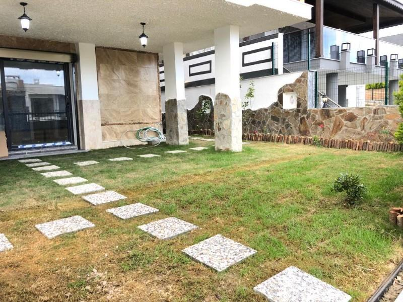 KUŞADASI SOĞUCAKTA TEK MÜSTAKİL SIFIR VİLLA