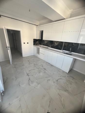 GÜVENAY - ÇORUM ULUKAVAK MEHMETCİK ANADOLU LİSESİ KARŞISI 3+1 SATILIK DAİRE 