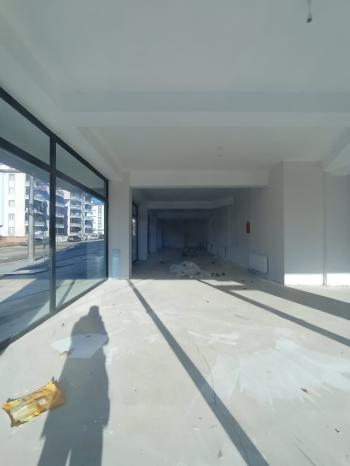 GÜVENAY - ÇORUM ULUKAVAK MEHMETCİK ANADOLU LİSESİ KARŞISI 220 M² KİRALIK DÜKKAN 